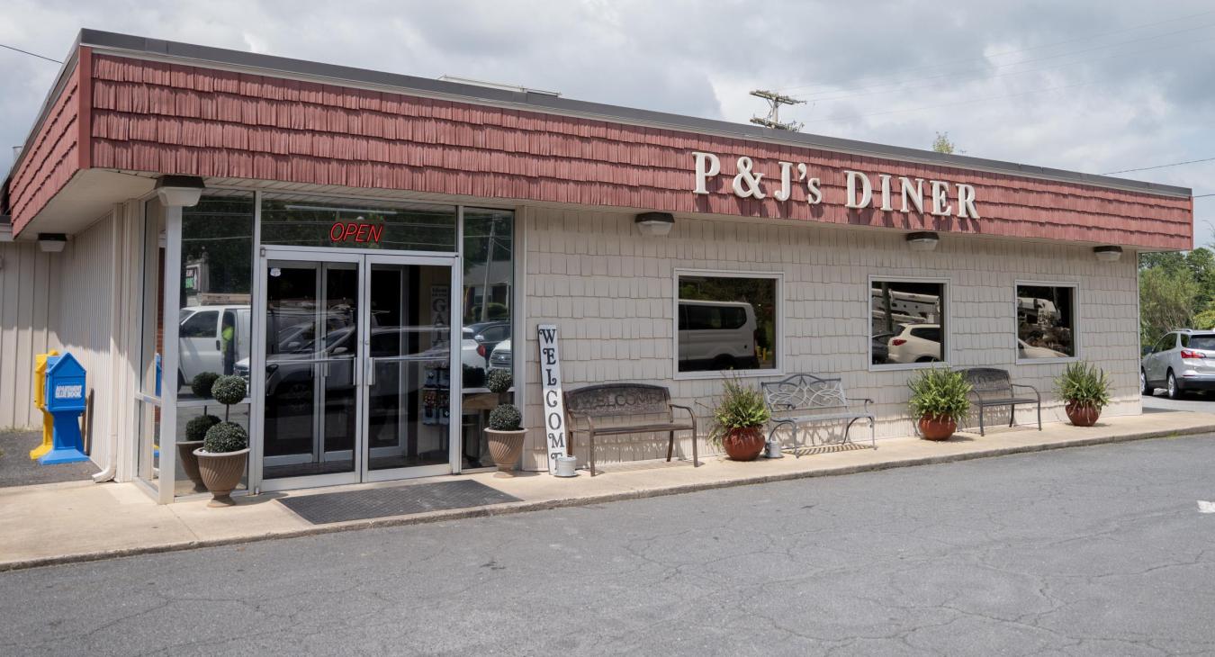 P&J's Diner