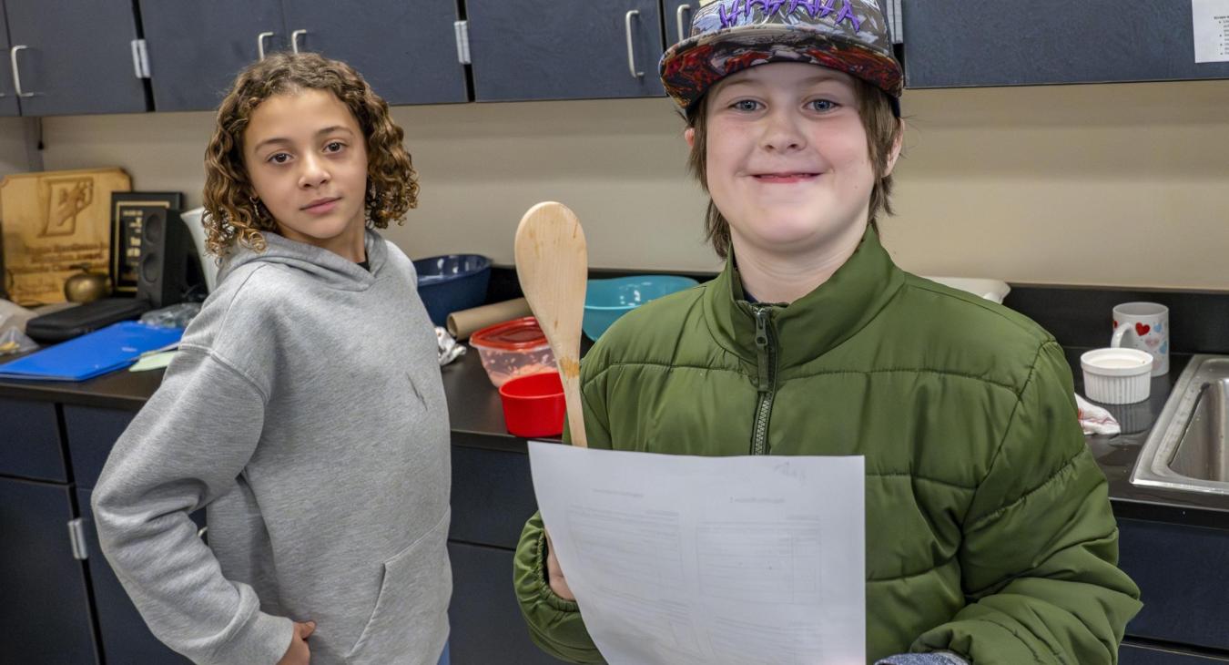  Ms. Hoffmire’s third and fourth grade STEAM class
